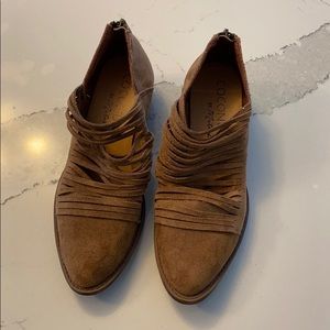 NWOT Coconuts by Matisse Tan Flats